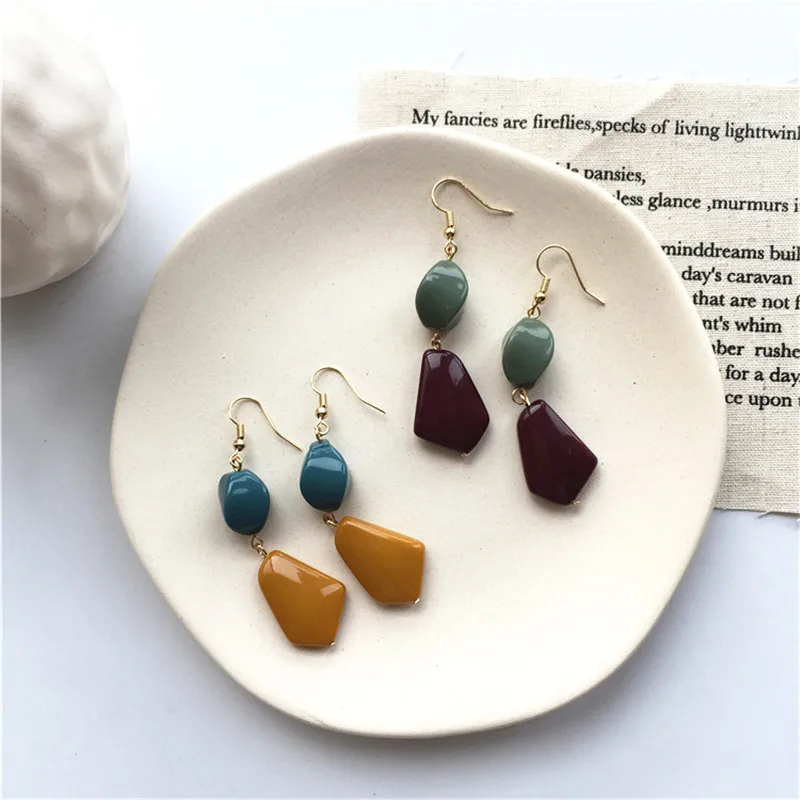 

Dayoff Korean Woman Drop Earrings For Women Jewelry Temperament Candy Color Resin Dangel Earring Irregular Stitching Earing E377