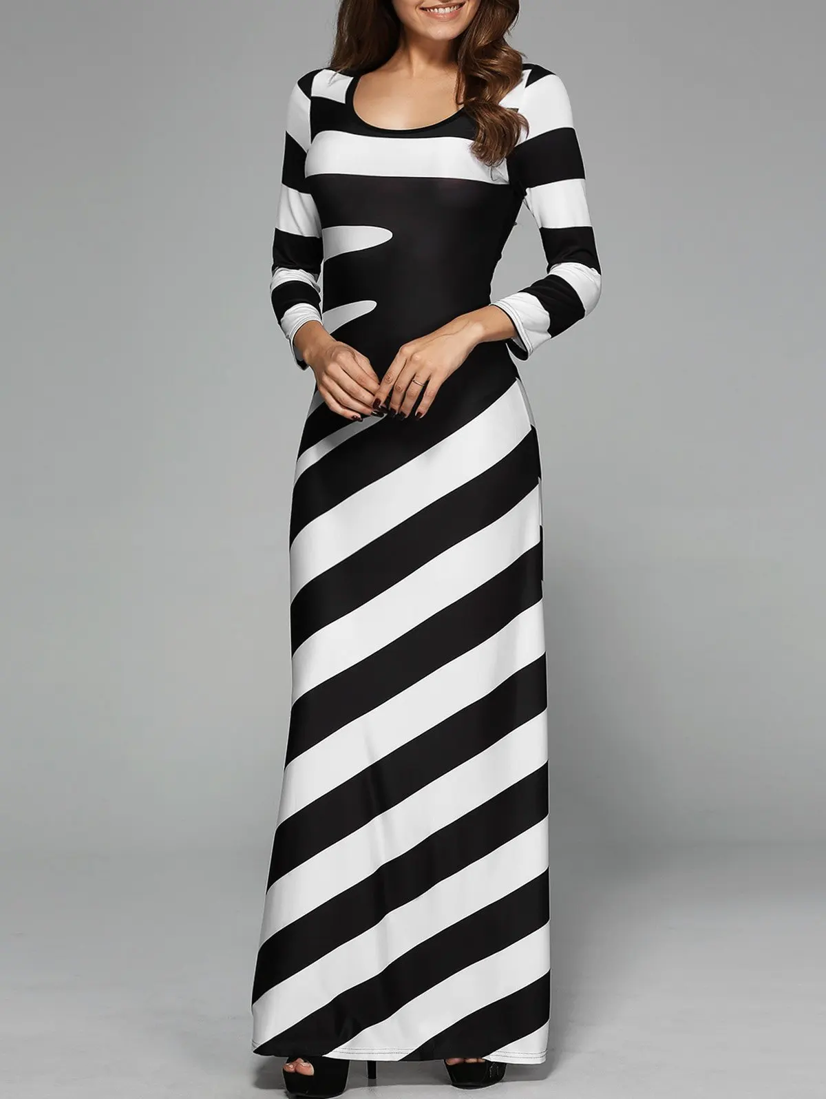 

Mr.nut 2019 new women's nine-point sleeve black and white digital striped irregular print dress