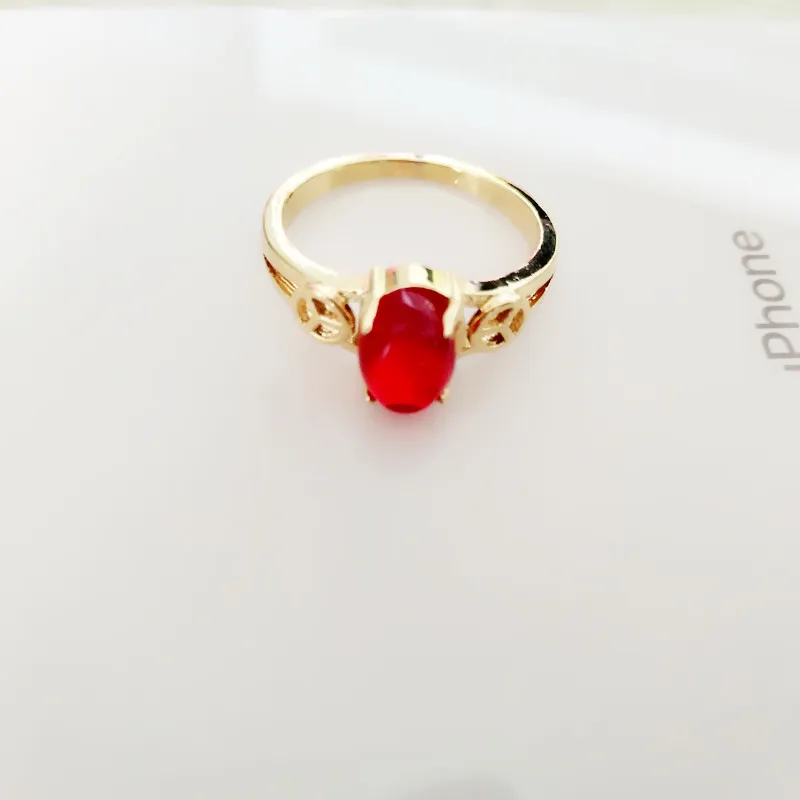 Новинка 2018 модное женское кольцо с красным кристаллом кольца из нержавеющей