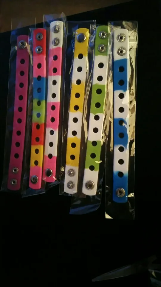 1 шт. Высокое качество 17 цветов 18 см силиконовые браслеты мягкие браслеты аксессуары ремешки для обуви Croc подвески детские подарки на вечеринку