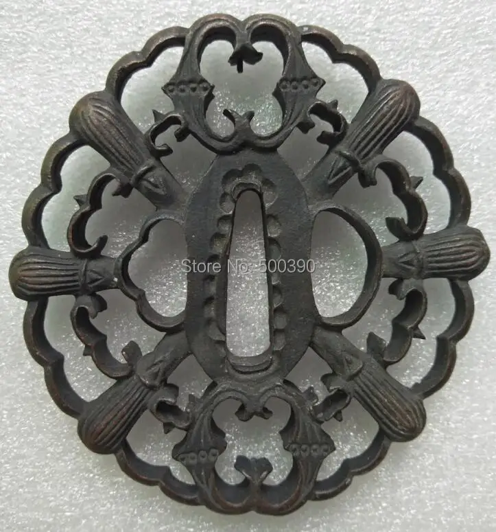 385