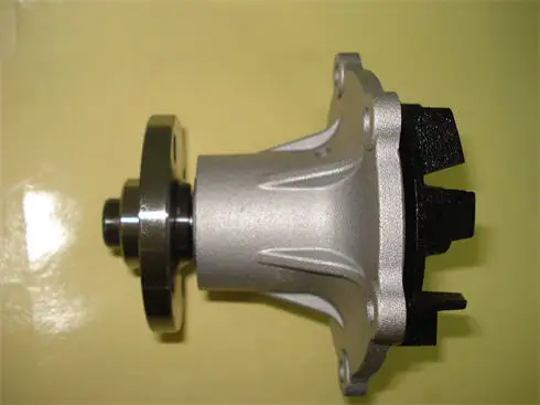 

water pump 16120-10940-71,161201094071 use for TOYOTA 2J engine 6 hole type