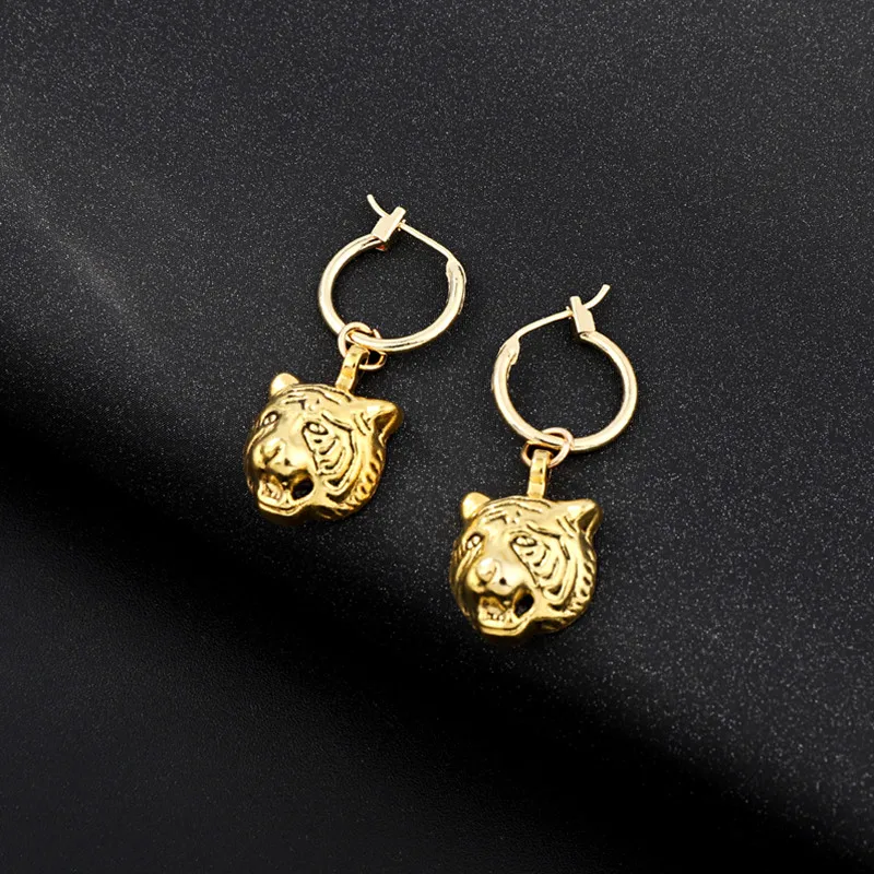 

1 Pair Personality New Punk Tiger Pendant Small Open Hoop Earrings Gold Color Cool Animal Earring For Women Jewelry E849-T2