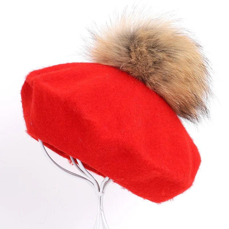 Зимний женский берет, модные теплые уличные шапки художника, шапки художника, весенние и осенние новые шерстяные высококачественные помпоны из меха енота - Цвет: Red