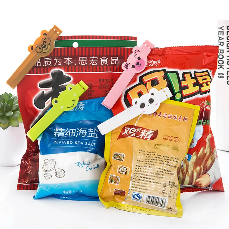 

4pcs/set Cartoon Pattern Snack Food Storage Sealing Clip Kitchen Gadgets Mini Sealer Clamp Snack Food Accessories Bag Clips