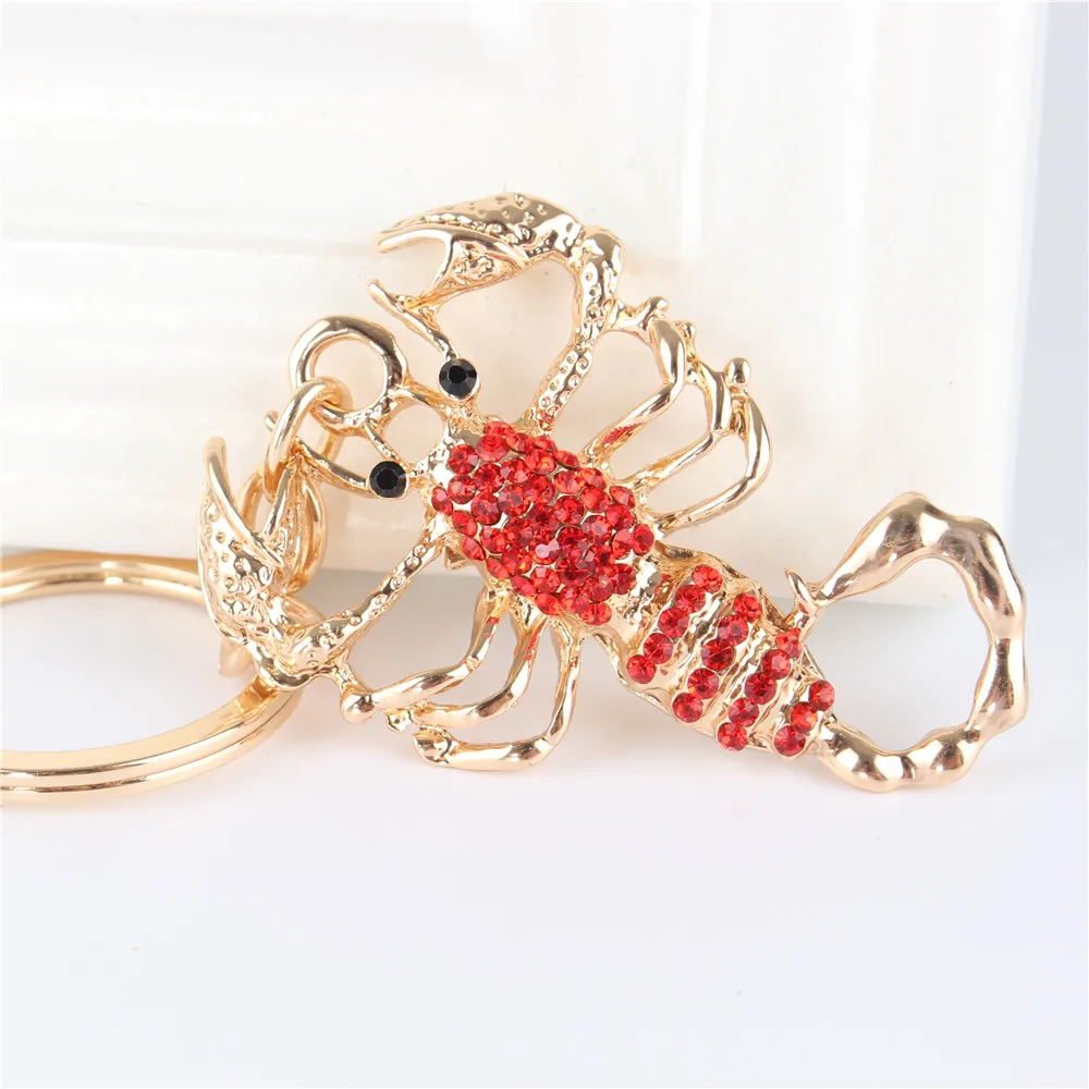 Прекрасный скорпион милый кулон Кристалл Шарм кошелек автомобильный брелок для ключей брелок вечерние Свадьба День рождения креативный подарок - Цвет: Красный