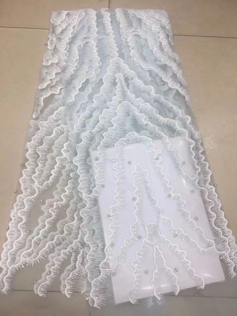 

New Nigerian Lace Fabric 2018 High Quality tulle Lace Fabric Beautiful beads Lace For African Wedding Dress