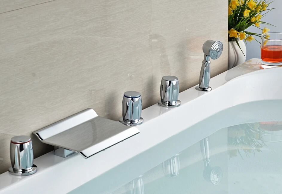 

New Style Chrome 5pcs Widespread Tub Filler Faucet with Hand Sprayer