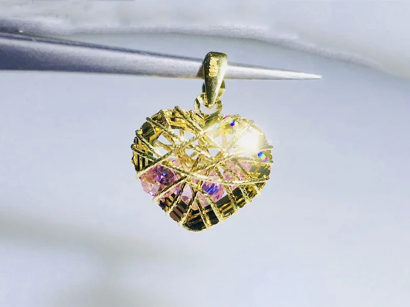 Романтическое бриллиантовое ожерелье 18 K love