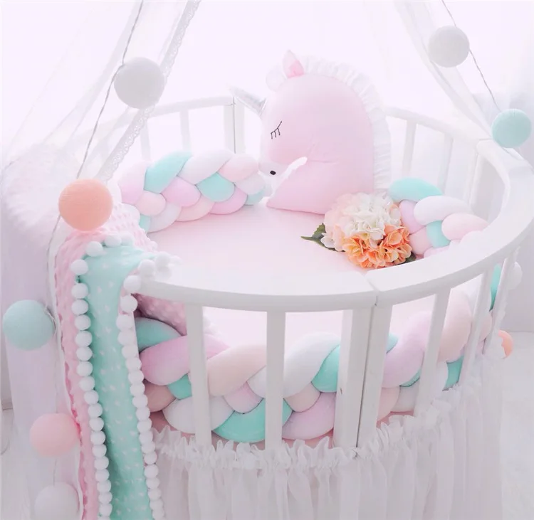 Feito à Mão Tecelagem de Pelúcia Decoração do Quarto Bebê Cama Pára-choques Quatro Dobras nó Longo Trança Protetor Berço Infantil Travesseiro 2 m 4 Mamãe e Bebê