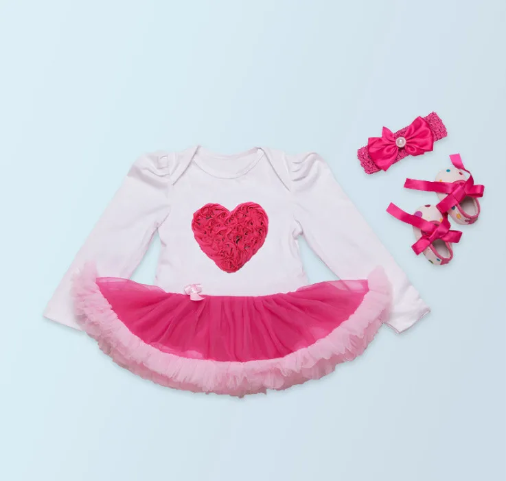 Комплекты одежды принцессы для новорожденных Комбинезоны с сердечком и длинными рукавами для маленьких девочек платье-пачка кружевная чулочная Обувь Детский комбинезон для дня рождения