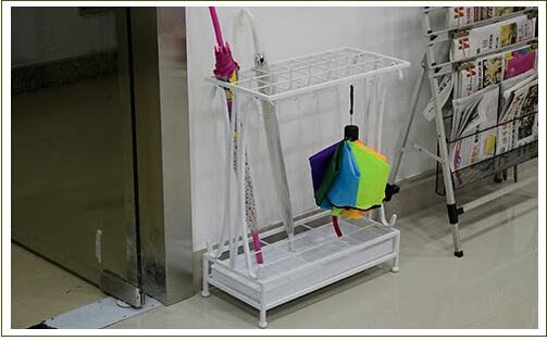 Household, wrought iron umbrella rack. Creative receive barrels. Long short shank folded umbrella stand