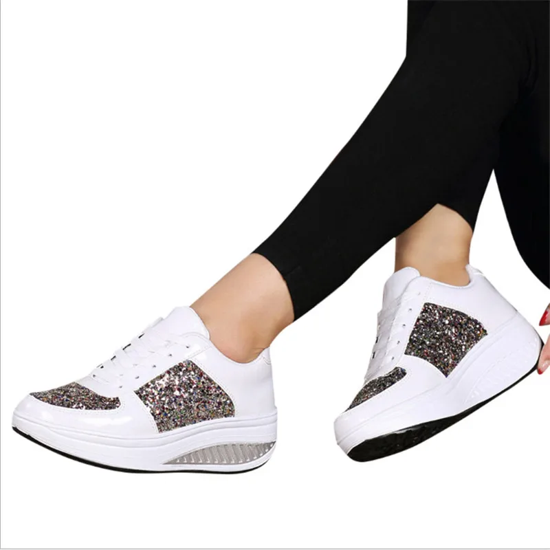 

2019 New Sports Shoes Color Mirror Sequins Thick Bottom Large Size Running Shoes High Quality Women's Shoes Women Sneakers