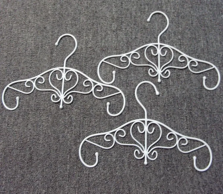 

Sorplus Ancient Metal Flower Hanger for Clothes (12 pieces/ Lot)