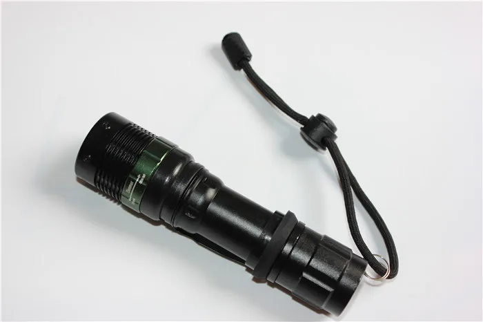 

High-quality 3000LM Waterproof LED Torches Zoomable 3 Modes Tactical Flashlight 18650 Rechargeable Battery Light Lamp Black