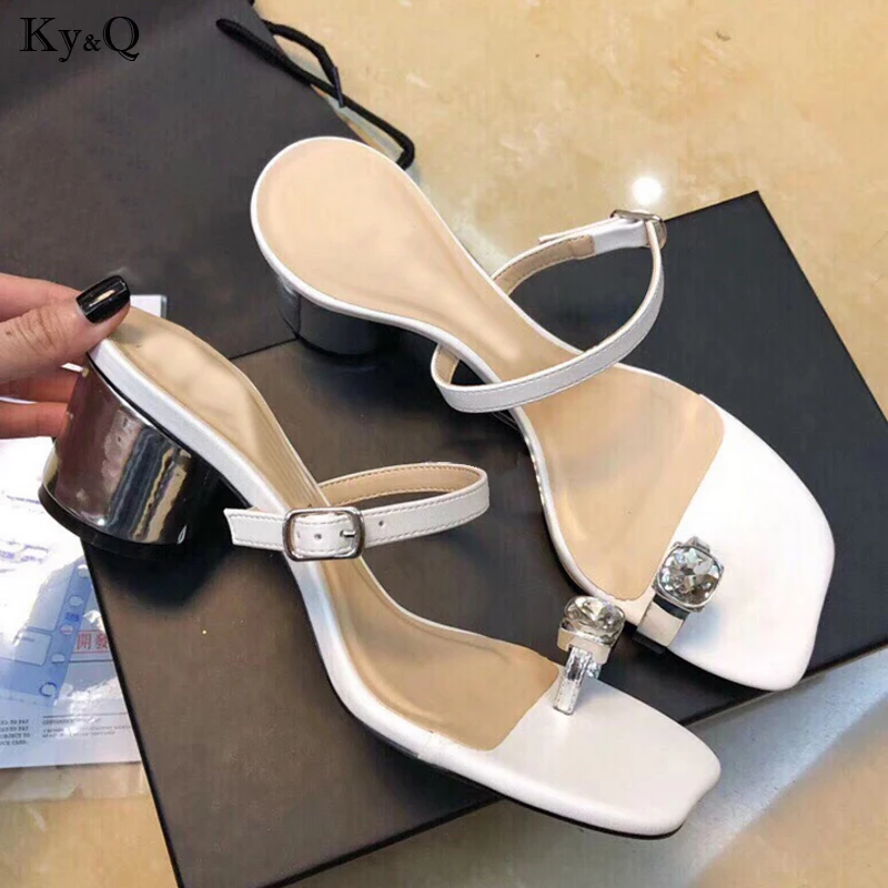 

2019 Summer New Ladies Fashion Outer Wear Rhinestone Toe Beach Comfortable Open Toe Thick Casual Wild Mid-heel Slippers 3-5cm