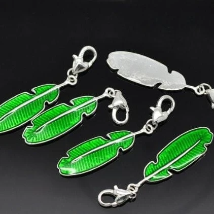 Clip on Feather Charm Pendant for European Jewelry w/ Lobster Clasp (1)