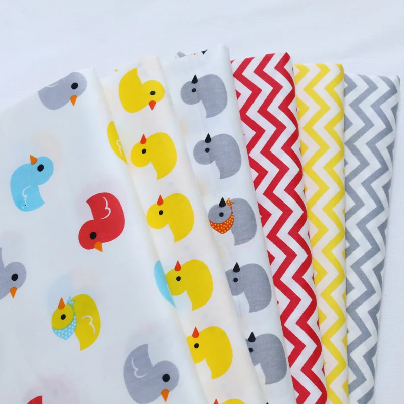 6pcs / lot 40cm * 50cm Little ducks Cartoon Printed Cotton Fabric for