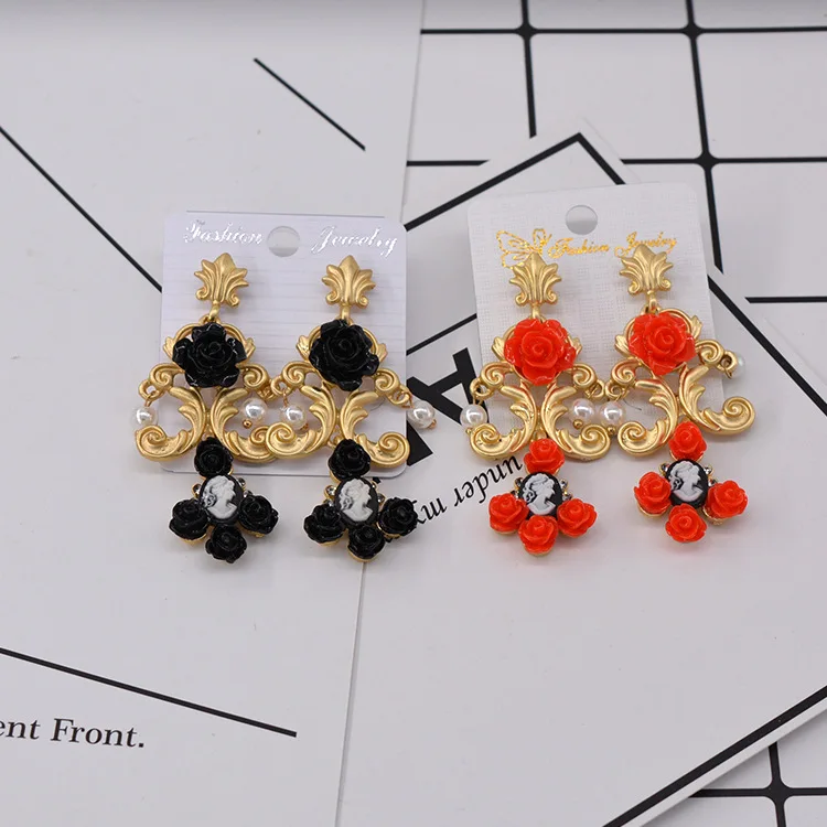 

Fashion flower pearl long earrings for women