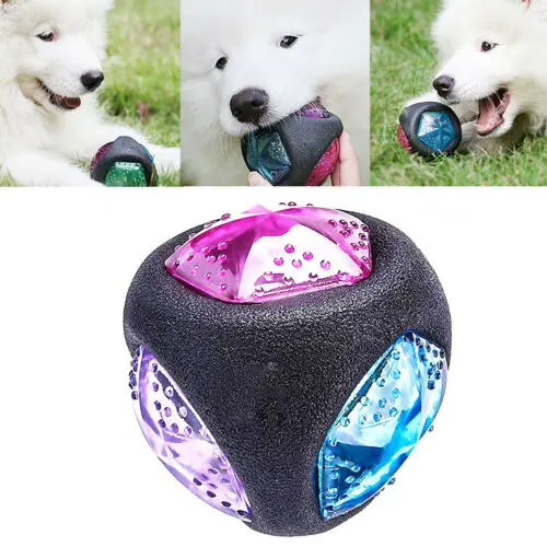 

Pet gioca chew LED Flash Ball Flash Light giocattolo palla Squeaker con il suono