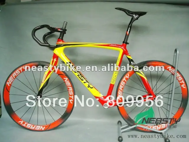 Best price at $961 Cheap road bicycle carbon fiber parts carbon bike parts factory