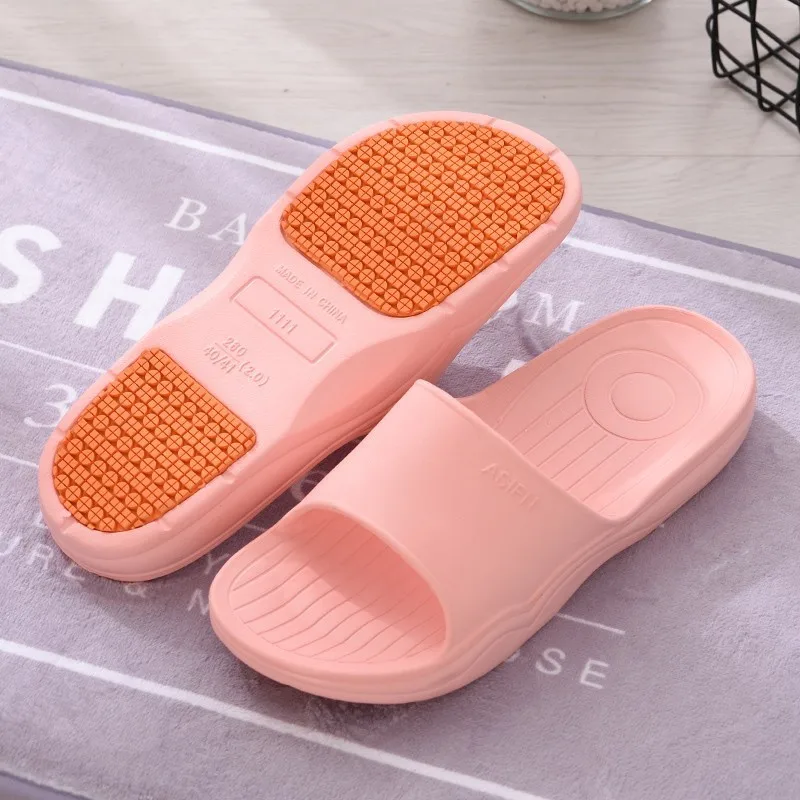Летние домашние шлепанцы; коллекция года; обувь для влюбленных пар; домашние Тапочки для ванной; нескользящие шлепанцы; модная пляжная обувь унисекс - Цвет: Light pink
