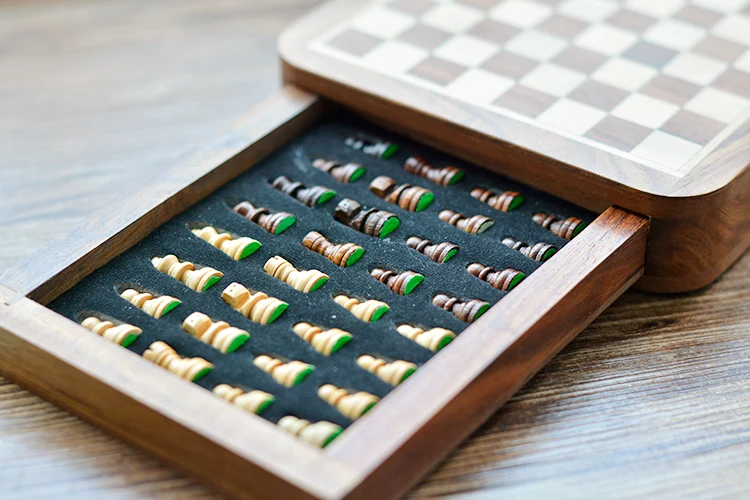 Высший сорт твердой древесины портативный нескользящий Магнитный супер мини Шахматный набор ящик штук коробка Детские подарки ремесла настольная игра qenueson