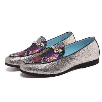 

Luxury Brand Men Shoes Wedding Dress Shoes Soft Loafers Moccasin Shoes Men Embroidered Leather Shoes Fashion Casual Shoes