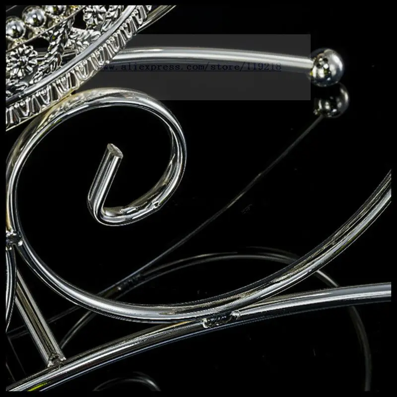 Новая европейская четырехслойная подставка для закусок металлический