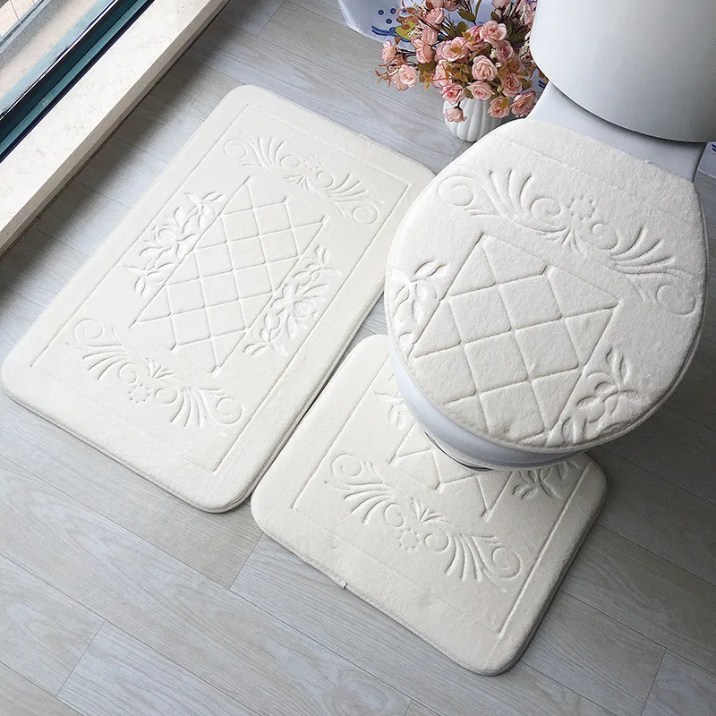 Three Pieces Of Absorbent Waterproof Floor Mats Flannel Embossed Carpet Bathroom Mat Set Coral