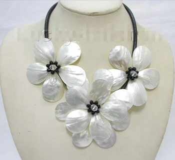 

FREE shipping> >>>handcraft bloom white seashell black pearls choker leather necklace j8216