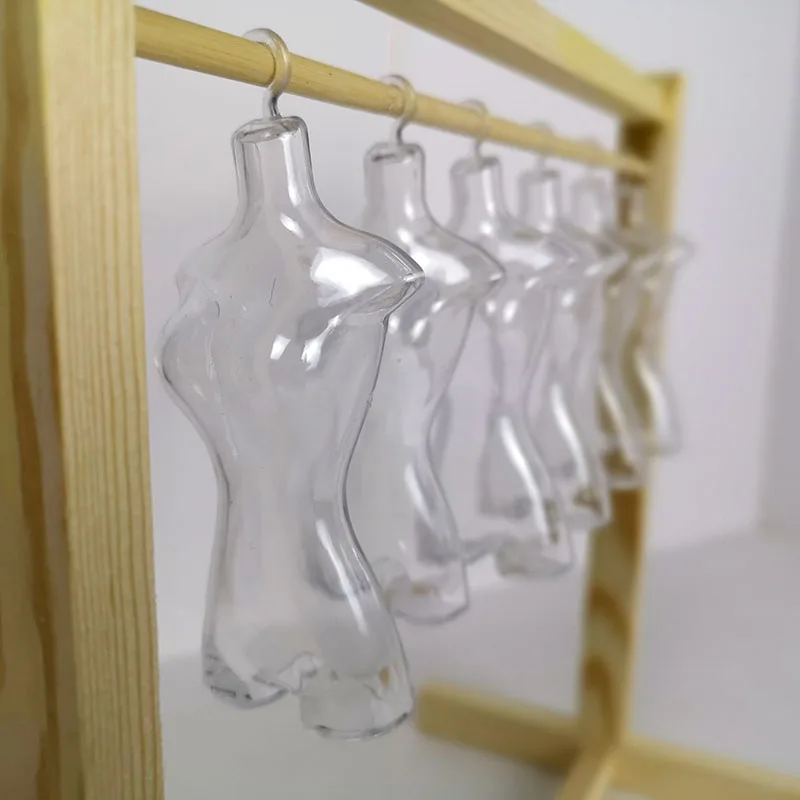 

T02-X500-4 Blyth st Doll clothes frame shelf bjd 1/6 dolls Accessories Transparent hanger 1pcs