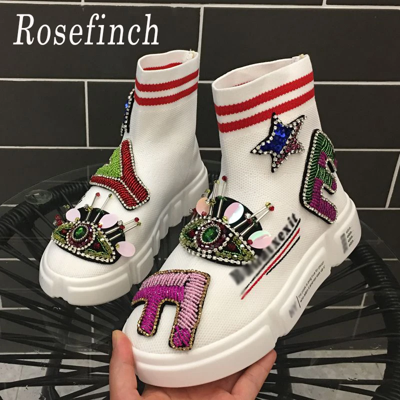 

2019 New Gemstone Crystal Sneakers White Fashion Rhinestone Sneakers Women Flat Casual Shoes Presale 13 Days WK124
