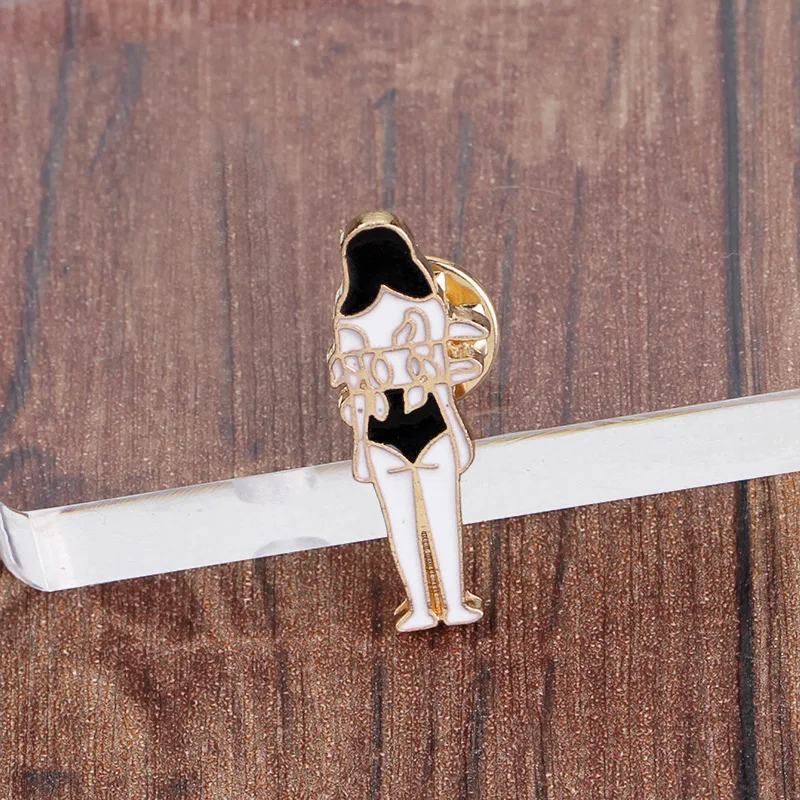 C1243 (17)
