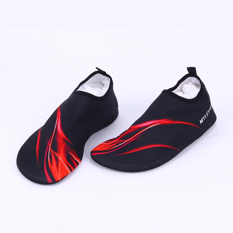 Myleyon Для мужчин и женская пляжная обувь водонепроницаемая обувь для плавания взрослых унисекс мягкой плоской подошве Приморский Обувь прогулки Lover Yoga Обувь - Цвет: Red