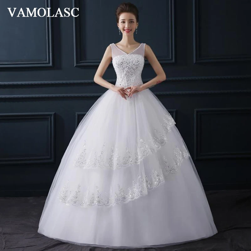

VAMOLASC Illusion Sequined V Neck Tiered Tulle Ball Gown Wedding Dresses Lace Appliques Tank Backless Bridal Gowns