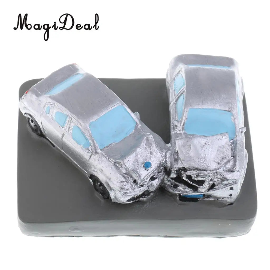 MagiDeal DIY Resin Sand Scenery Building Car Accident Collision Model Scene Layout for Diorama Landscape Tabel Desk Decor Toy