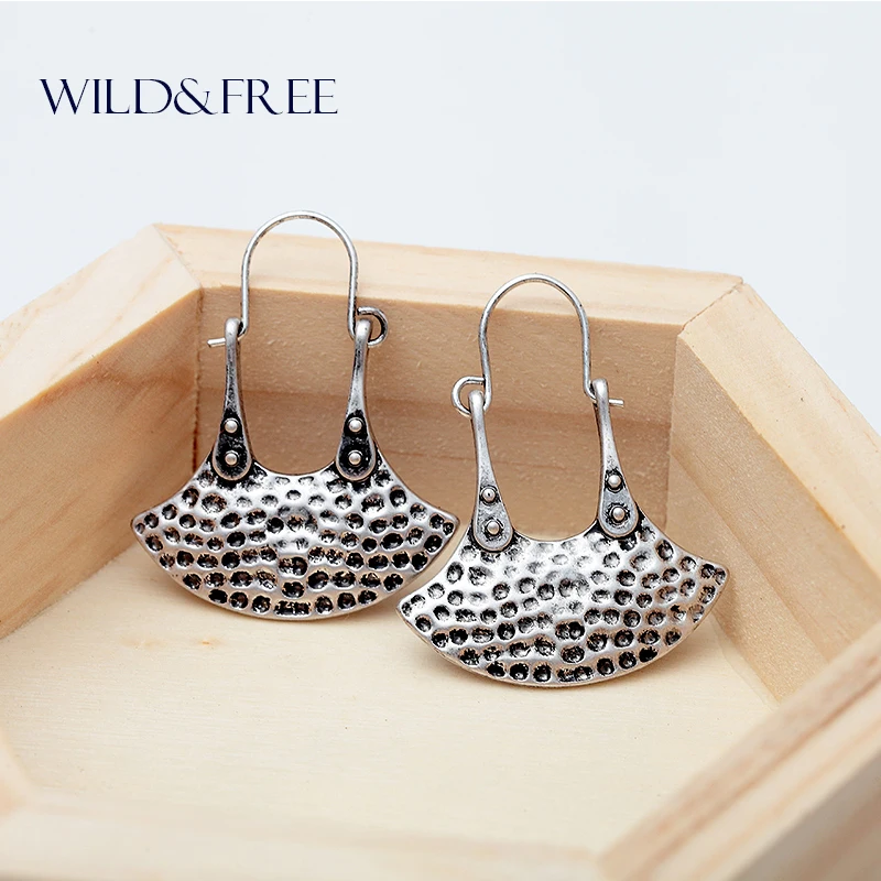 

WILD & FREE Women Vintage Zinc Alloy Sector Dangle Earrings Antique Silver Minimalist Indian Drop Earrings Jewelry Gift