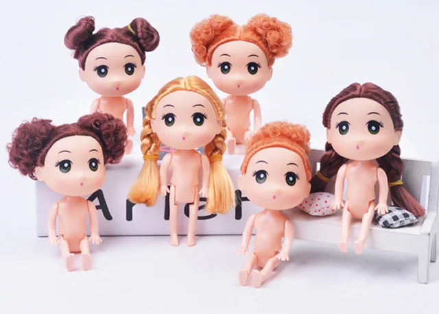 Right! Naked girls holding cake Naked girls holding cake
