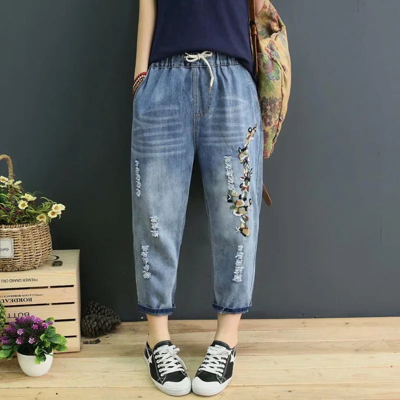 

QPFJQD Summer Vintage Chinese Style Flower Embroidery Pattern Jeans Harem Pants Elastic Waist Drawstring Denim Trousers Female