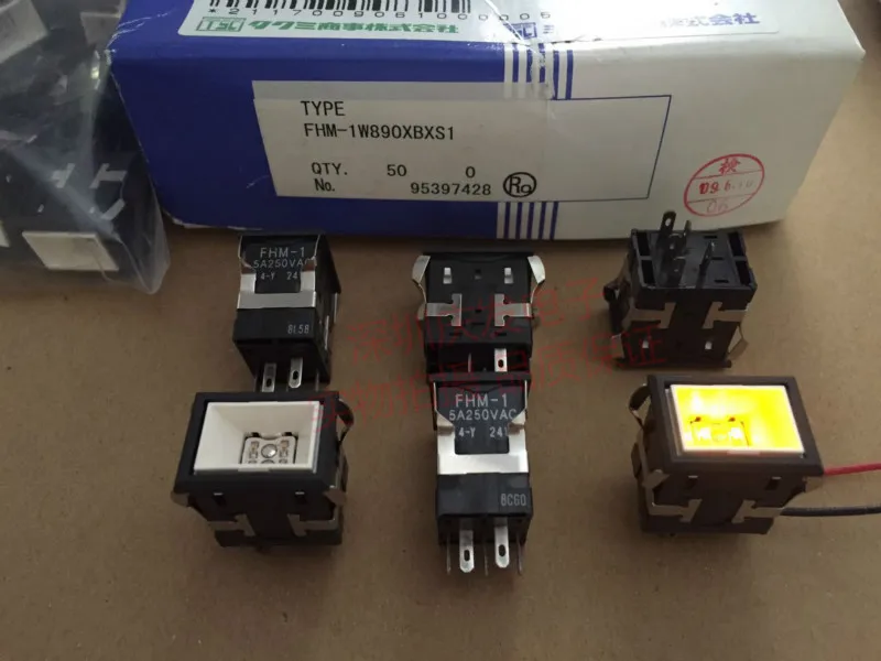 Original new 100% Japan import FHM-1W890XBXS1 button switch with LED light touch large volume button Original new 100% Japan import FHM-1W890XBXS1 button switch with LED light touch large volume button