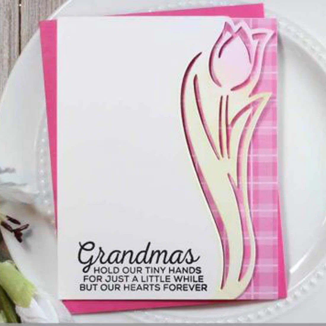 

1Pcs Tulip Edge Border Metal Cutting Dies Stencils For Card Making Decorative Embossing Suit Paper Cards Stamp DIY