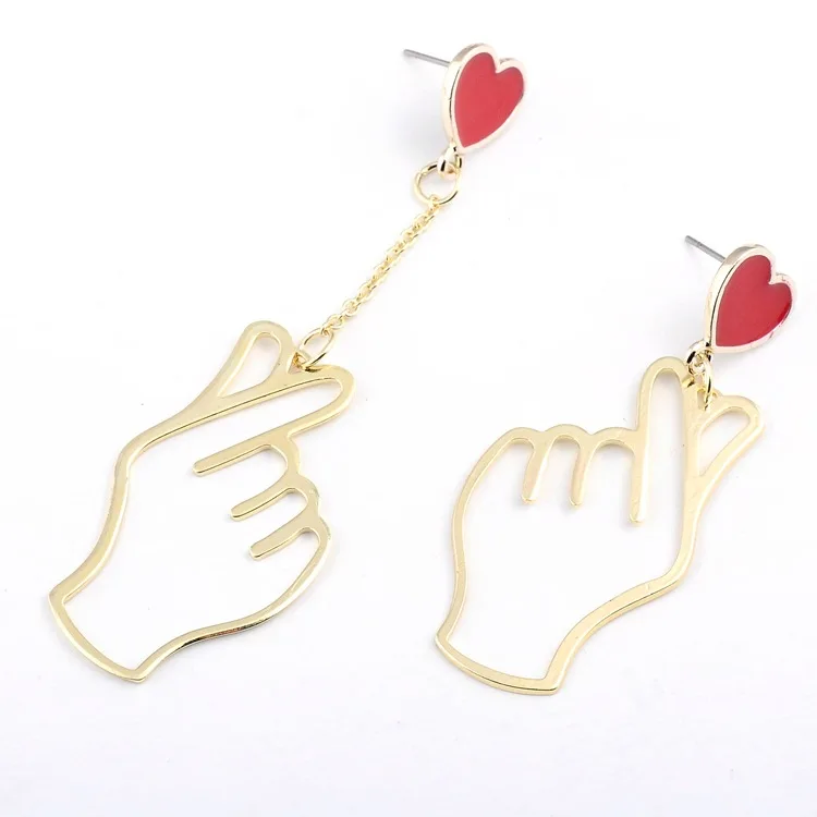 

2019 Fashion Lady Personality Hand Than Heart Earrings Hollow Finger Love Earrings Party For Women I LOVE YOU Jewelry