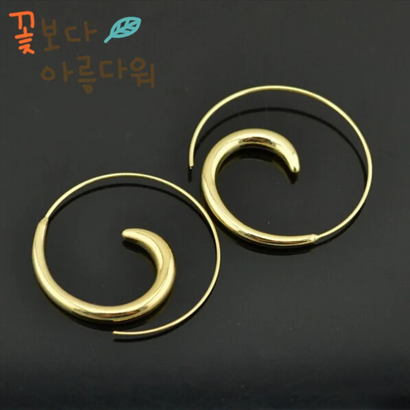 

The new design 20161 new gold and silver tones of fashion earring hoop bolt girl Mrs Wholesale sent free of charge