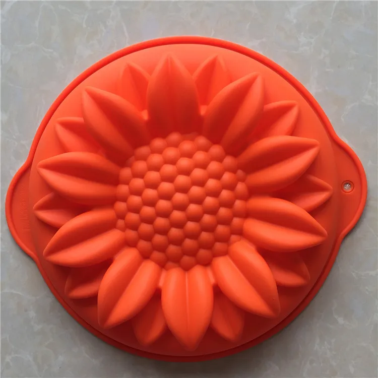 

Round daisy Birthday Cake Mold Silicone Cake Baking Pan/Silicone Mold for Anniversary Birthday Cake, Loaf, Muffin, Brownie