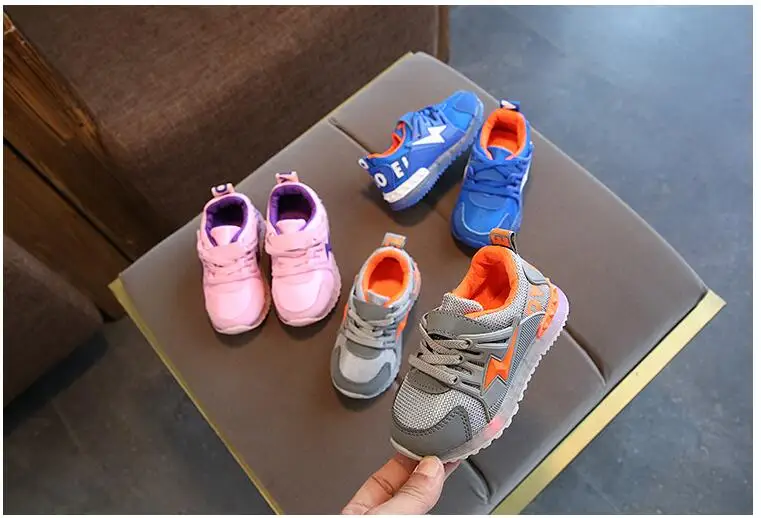 kids led shoes (66)