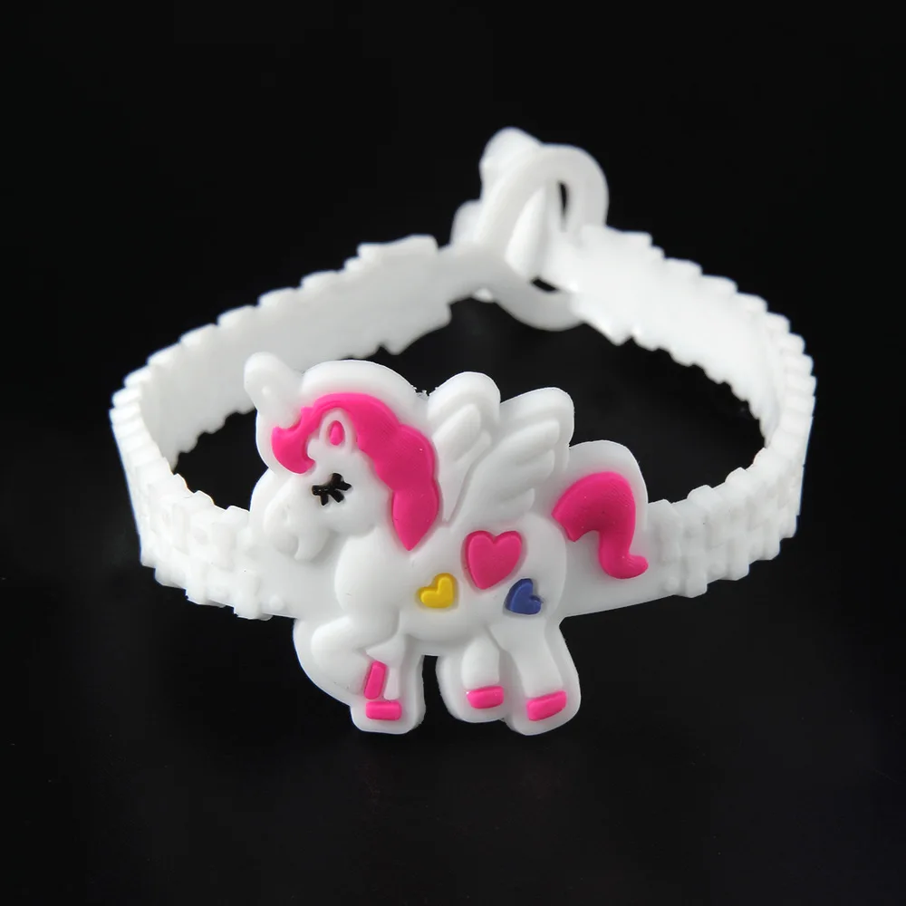 6711667399_557091033