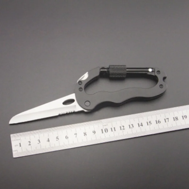 Outdoor-Multi-function-EDC-Tool-With-Knife-Screwdriver-Aluminum-Climbing-Carabiner-Hook-Gear-Multi-Tool-Buckle