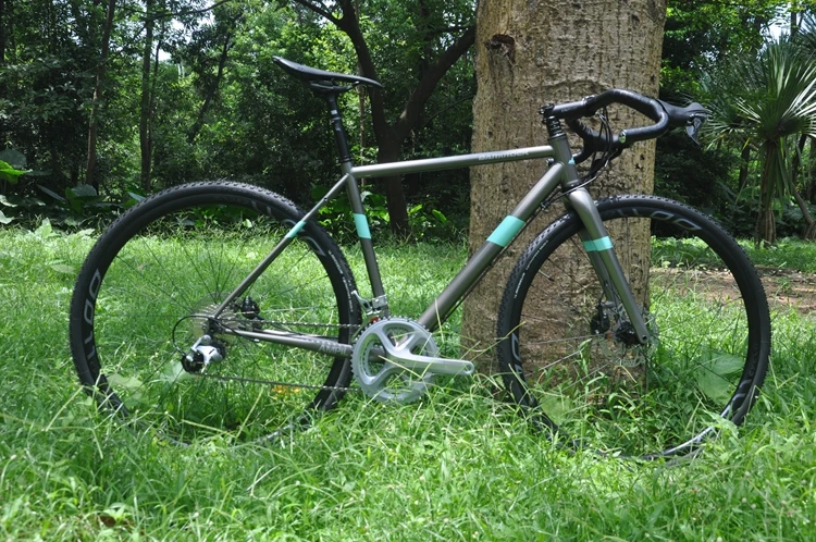 Perfect DARKROCK AMPIL 700C cyclocross bicyle with shi mano 105 groupset CR-MO 4135 and Carbon fork 8.9kg light Road bikes 3 Perfect DARKROCK AMPIL 700C cyclocross bicyle with shi mano 105 groupset CR-MO 4135 and Carbon fork 8.9kg light Road bikes 3