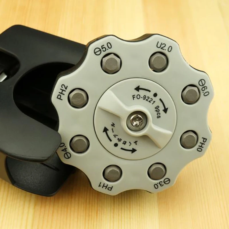 

Japan Fukuoka tool portable mini two-way ratchet word cross labor-saving screwdriver shaped batch head set